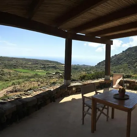 Dammusi Il Serralh -pantelleria- *