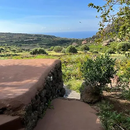 Holiday home Dammusi Il Serralh -pantelleria- *