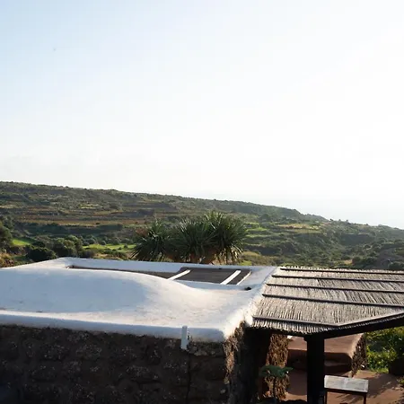 Dammusi Il Serralh -pantelleria- Scauri (Sicily)