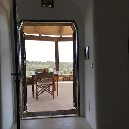 Dammusi Il Serralh -pantelleria- بيت للعطل Scauri (Sicily)