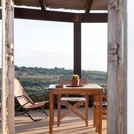 بيت للعطل Dammusi Il Serralh -pantelleria- *