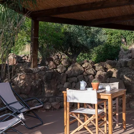 Holiday home Dammusi Il Serralh -pantelleria- *