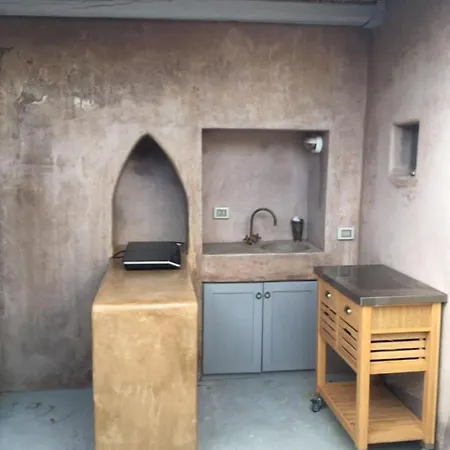 Dammusi Il Serralh -pantelleria- بيت للعطل *