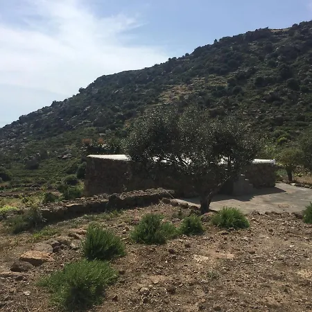Dammusi Il Serralh -pantelleria- *