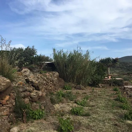 Holiday home Dammusi Il Serralh -pantelleria- Scauri (Sicily)