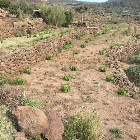 Holiday home Dammusi Il Serralh -pantelleria-