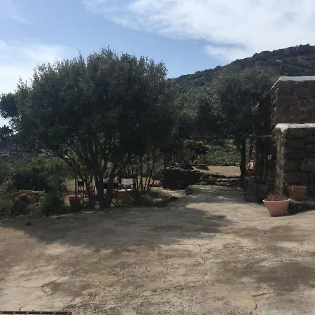 Dammusi Il Serralh -pantelleria- Casa vacanze