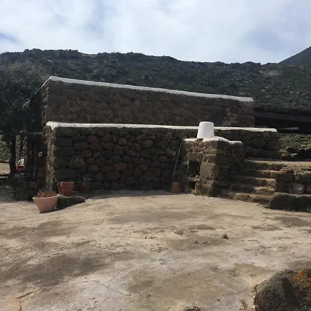 Dammusi Il Serralh -pantelleria- Holiday home