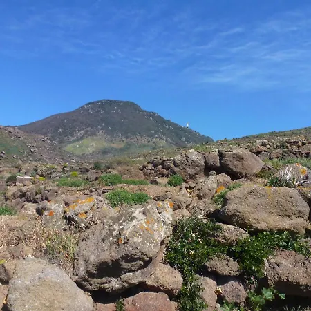 Dammusi Il Serralh -pantelleria- *