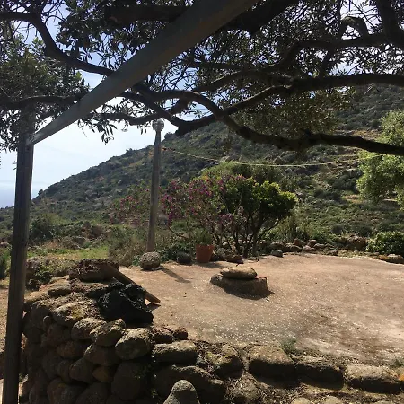Holiday home Dammusi Il Serralh -pantelleria-