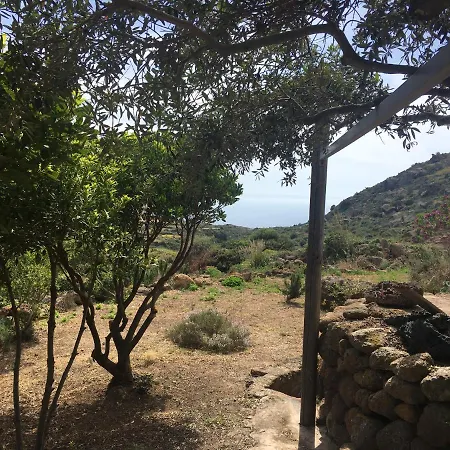 Holiday home Dammusi Il Serralh -pantelleria-